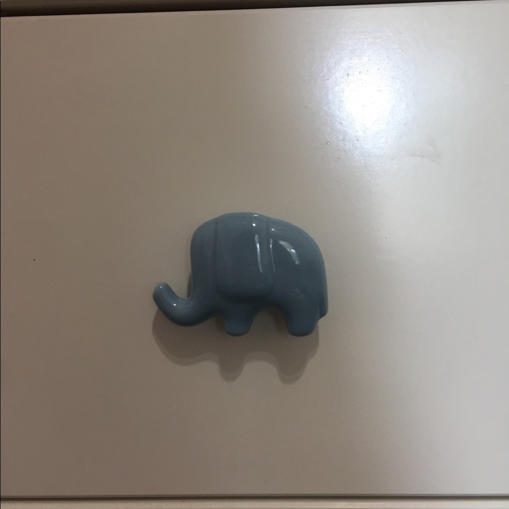 4 Pottery Barn blue elephant ceramic drawer pulls